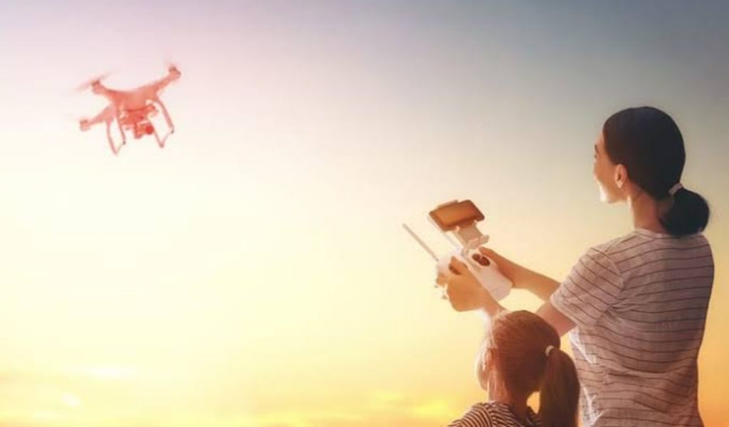 Drone Safety Rules and Tips: Regulations, best practices & pre-flight checks